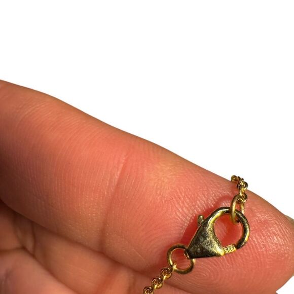 Elegant Sterling Silver gold plated 16 inch Necklace with Solitaire Pendant - Picture 3 of 3